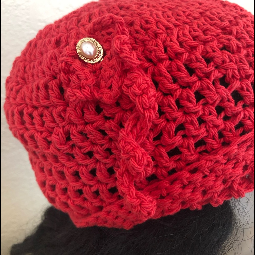 Stylish Red cotton hat. ❤️